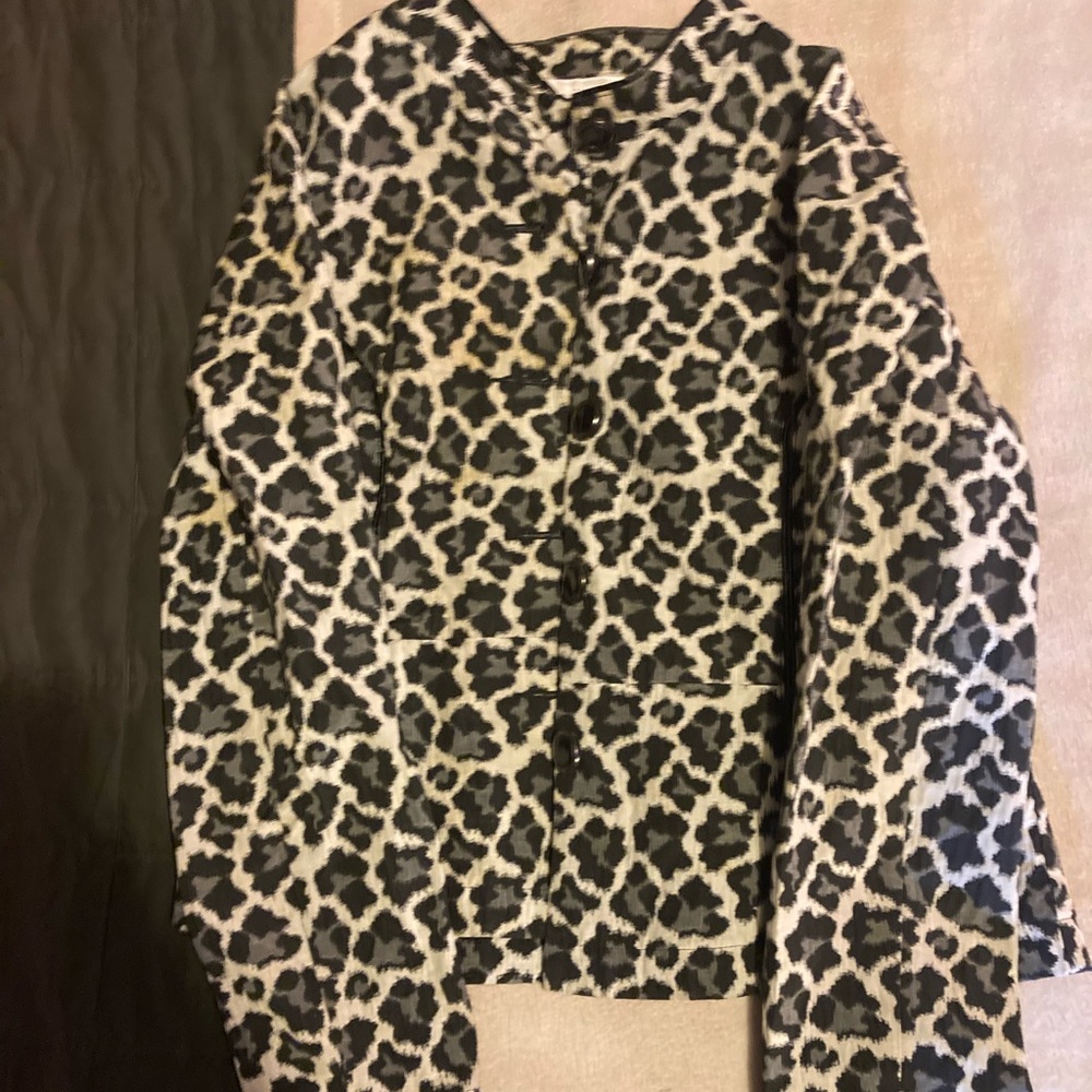 This is a thin layered jacket you can use for spring or fall.
